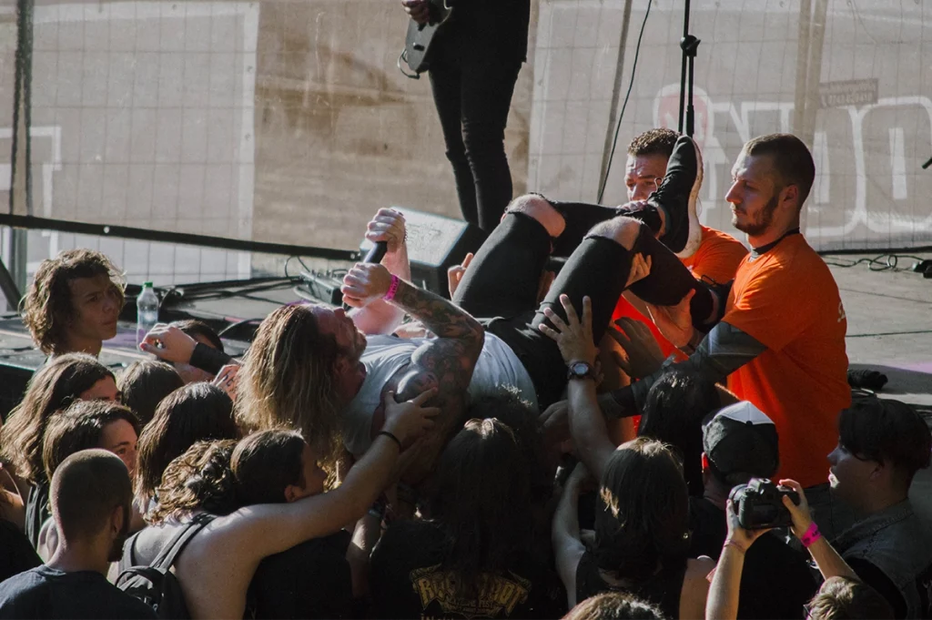 Confessions of a Traitor 2018 Stephen MacConville vocalist of Confessions of a traitor crowdsurfing at Rockstadt 2018